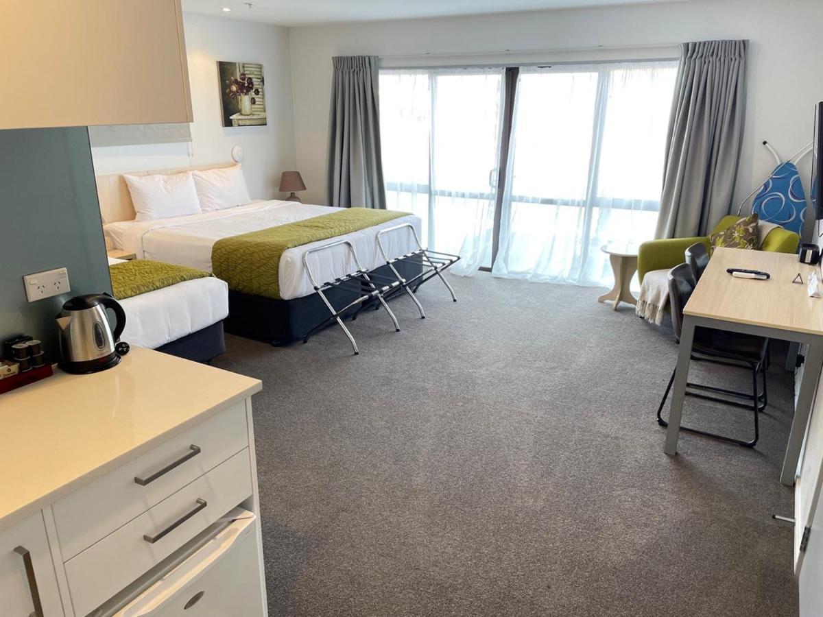 2 On Whiteleigh And 239 On Lincoln Motel Christchurch Esterno foto Studio apartment