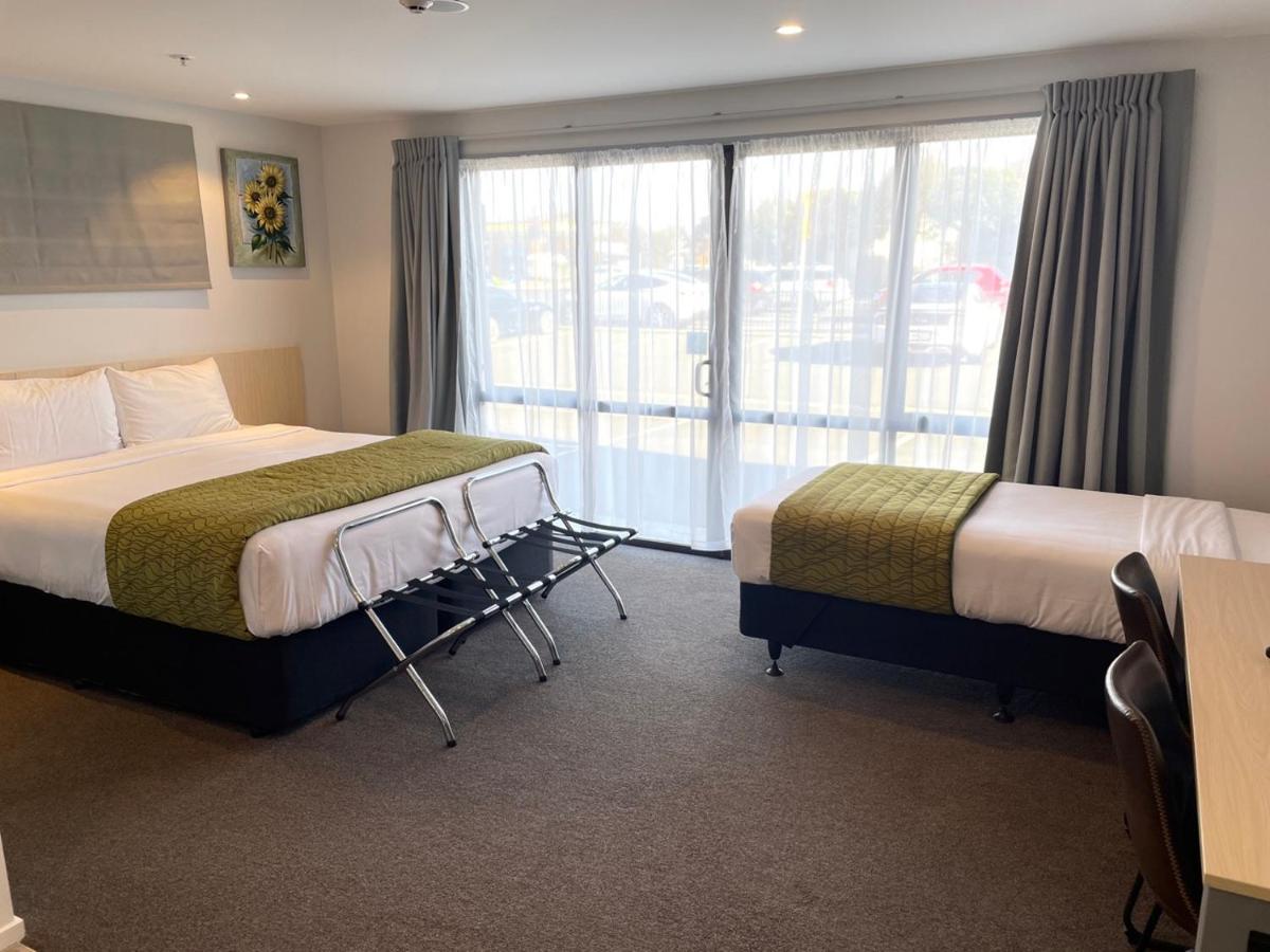 2 On Whiteleigh And 239 On Lincoln Motel Christchurch Esterno foto A typical studio room at the hotel