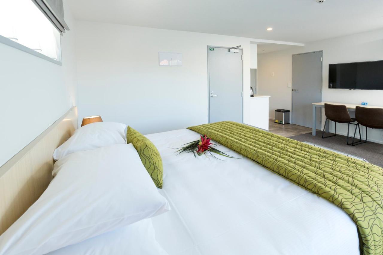 2 On Whiteleigh And 239 On Lincoln Motel Christchurch Esterno foto A room at the hotel