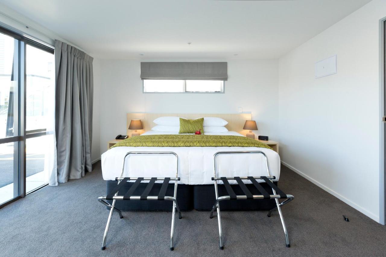2 On Whiteleigh And 239 On Lincoln Motel Christchurch Esterno foto A bedroom at the hotel